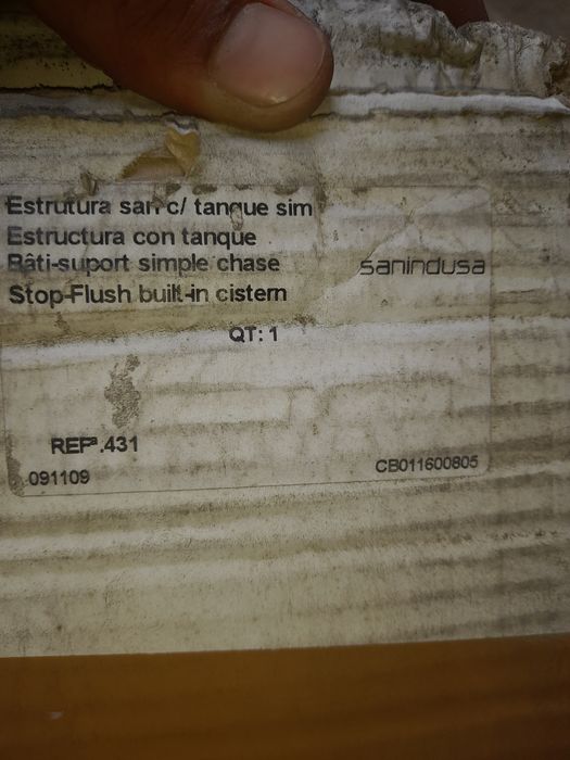 Autoclismo de embutir