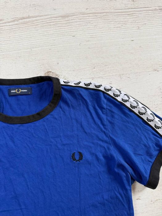 Поло fred perry на ломпасах