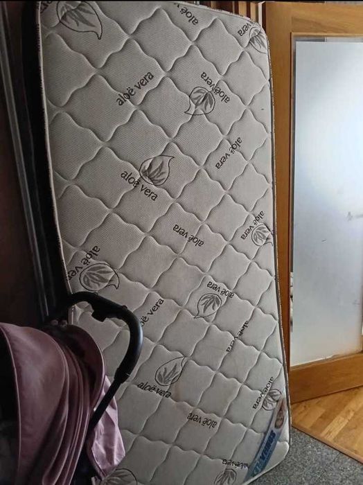 Vendo colchão 15€  Aloe Vera