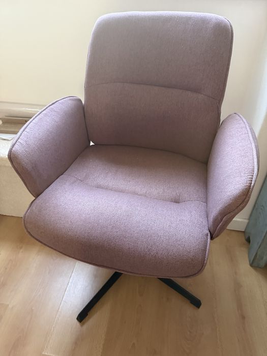 Cadeira de escritorio em tecido rosa entrega Setubal