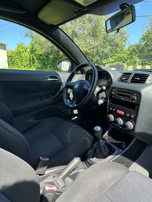 Alfa Romeu 147 1.9 jtd - oportunidade