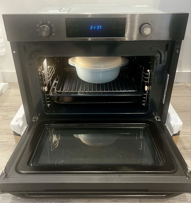 Piekarnik z funkcją mikrofali Samsung NQ50K3530BG