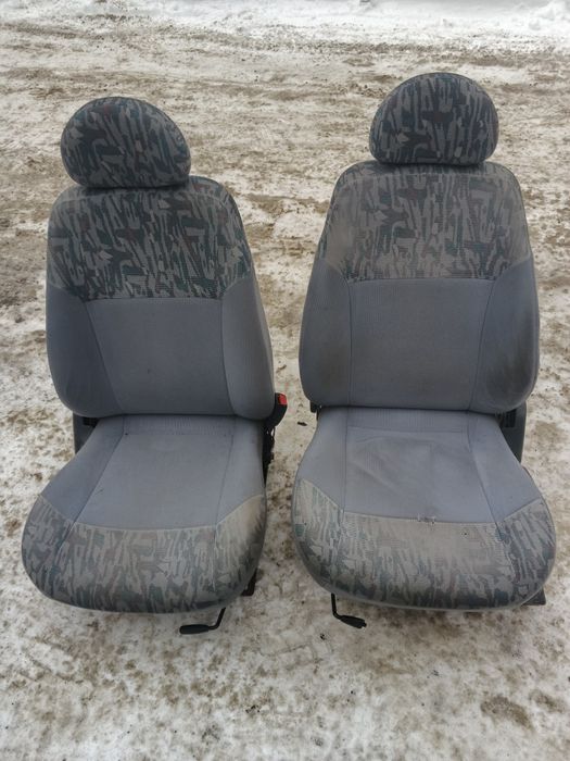 Передні сидіння део ланос.