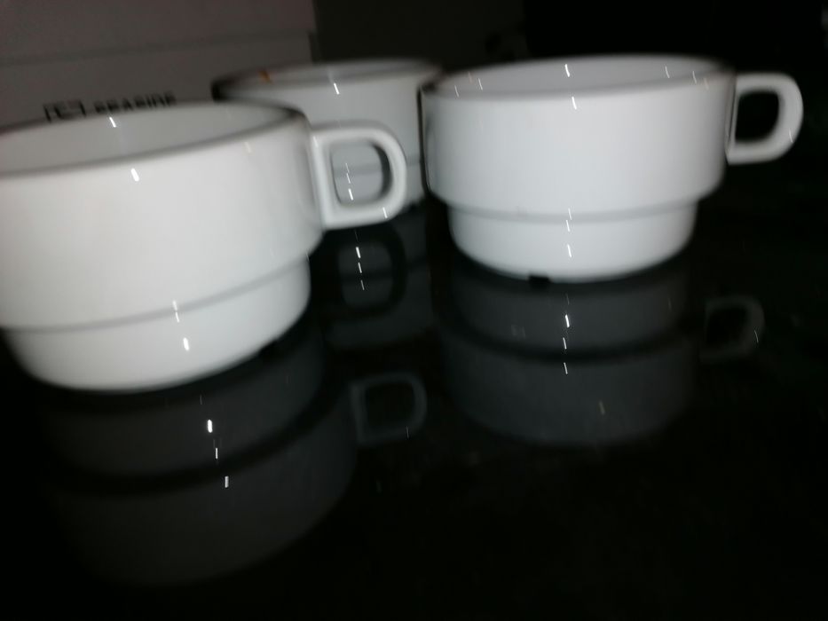 Chávenas de meia de leite435306663856711680