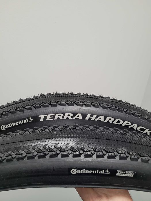 Opona Continental Terra Hardpack 29x2.00 - zestaw