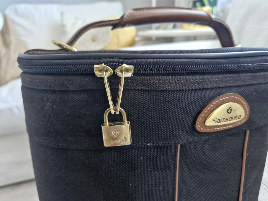 Kufer Samsonite na kosmetyki