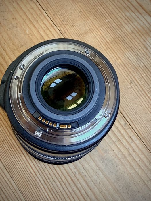 Объектив Canon EF-S 17–55mm f/2.8 IS USM