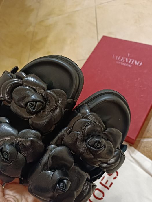 Шлепанцы/сандалии Valentino