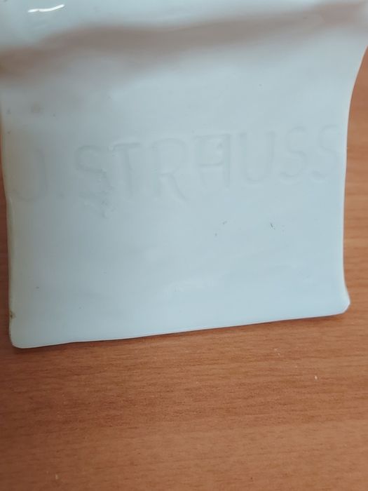 Busto em material da Estatuária