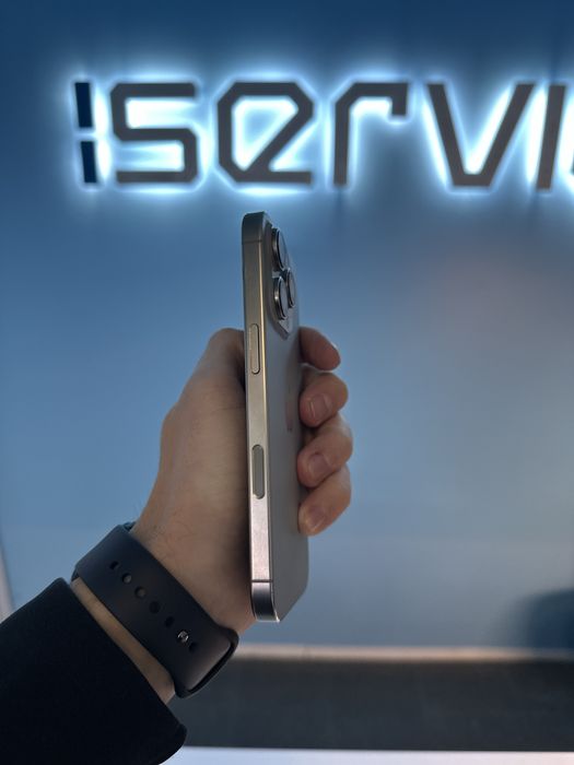 iPhone 16 Pro 256GB BATERIA 99% GWARANCJA 12 miesiecy !!!