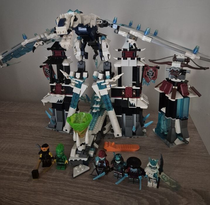 LEGO Ninjago 70678 - Zamek Zapomnianego Cesarza Czarnotka • OLX.pl