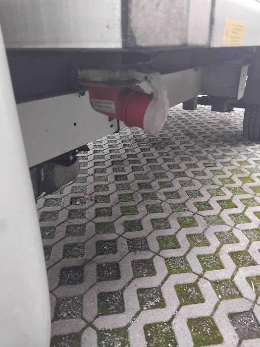 renault master chłodnia mrożnia 8 palet