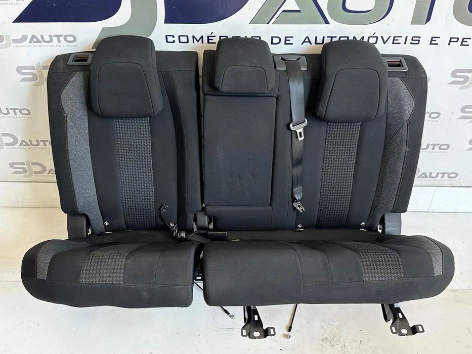 Conjunto Bancos - Peugeot 3008 II (2018)