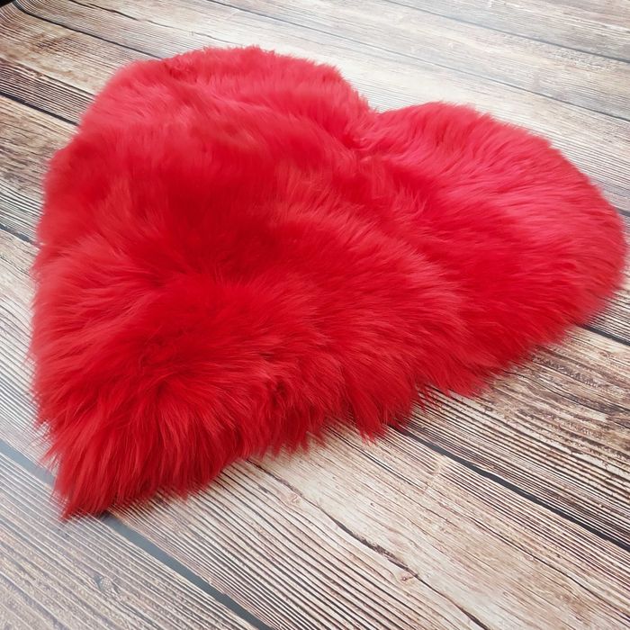 Dywanik Serce Skóra Owcza Naturalna Dywan Serce Wełna Owcza