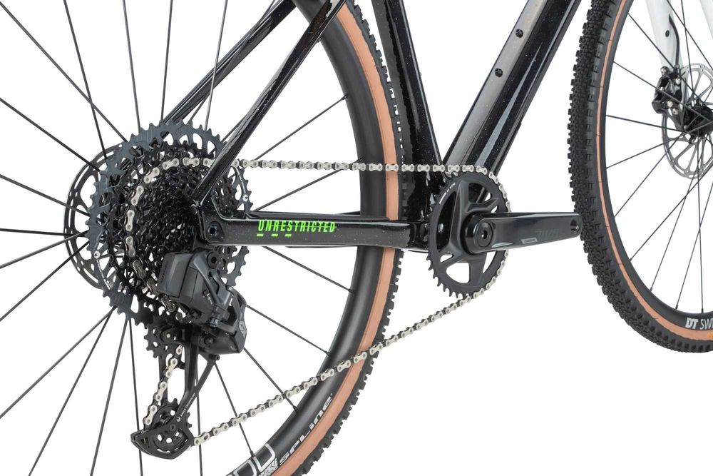 BMC URS 01 Four - Carbon - SRAM RIVAL AXS / GX Eagle AXS 12s - 40% OFF