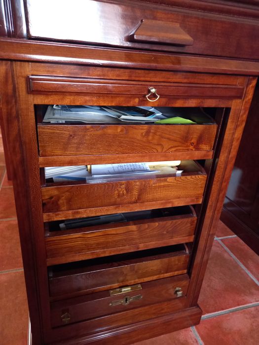 Secretária antiga/vintage de persiana