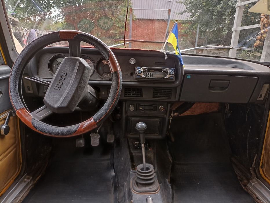 Продам москвич АЗЛК 2140