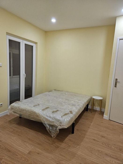 Arrenda-se quartos p/ estudantes junto ao parque nascente