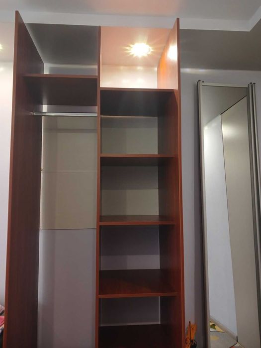 Шафа купе б/у, в нормальному стані