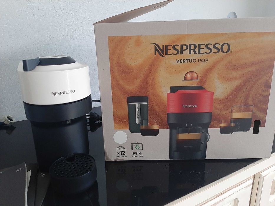 Máquina de café Nespresso vertuo