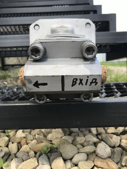 Насос гідравлічний. Банан. Дровокол. Самоскид