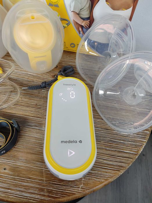 Bomba Extratora Elétrica Medela Freestyle Hands-Free Dupla