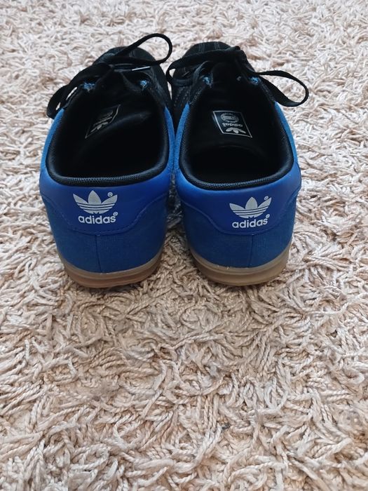 Adidas hamburg 44