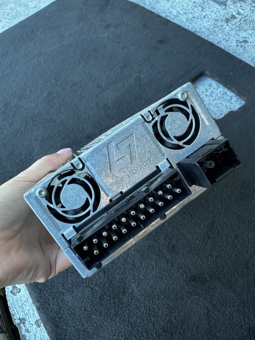 Amplificador Logic7 Bmw