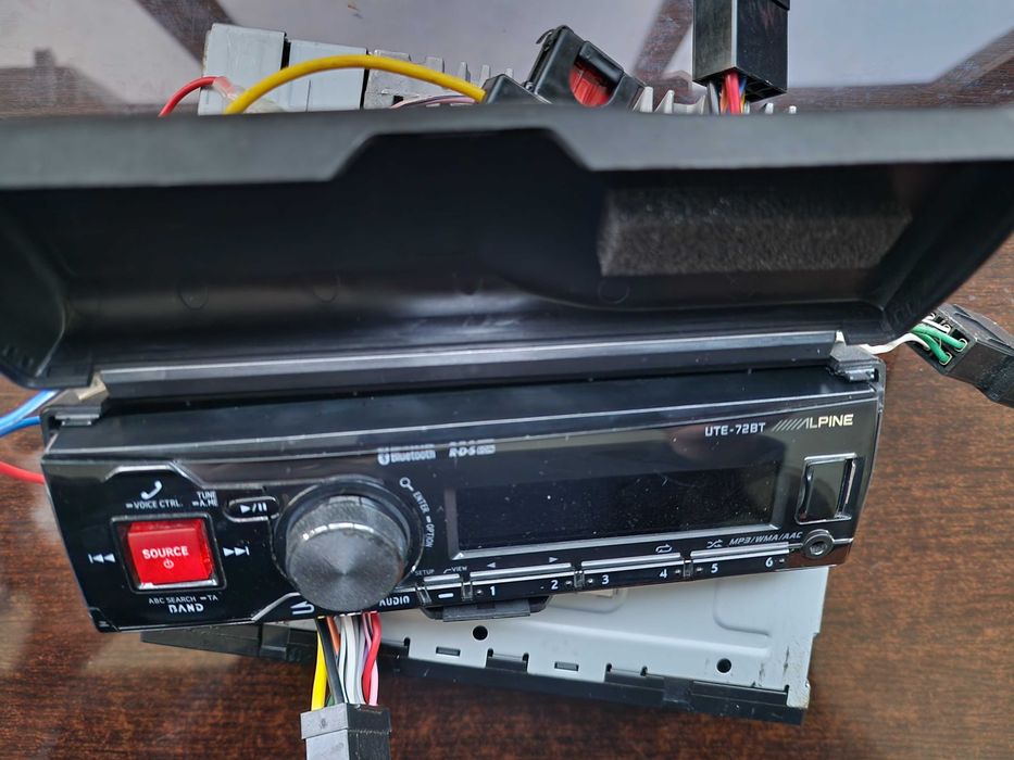 Alpine UTE 72BT c/ novo ligação Bluetooth e USB
