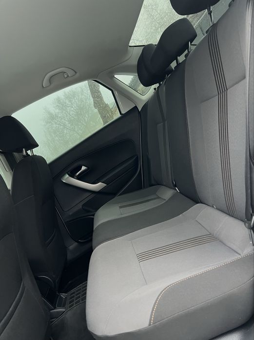 Продам свій Офіційний Фольксваген Поло 1,6 МРі automatic