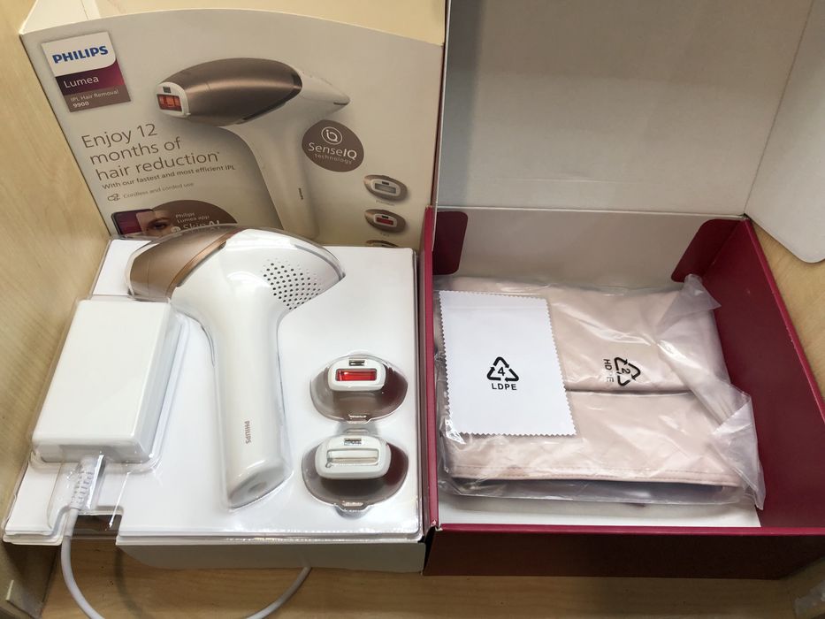 Фотоепілятор Philips Lumea 9900 Series BRI973/00