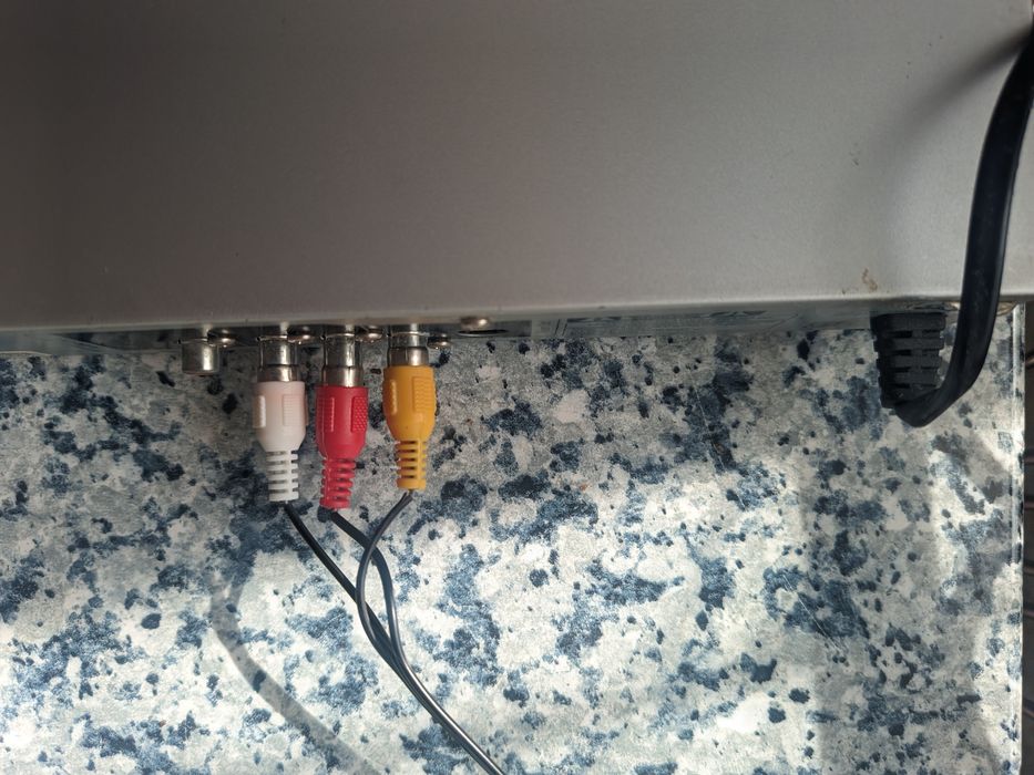 DVD програвач Mustek V56SM-2E