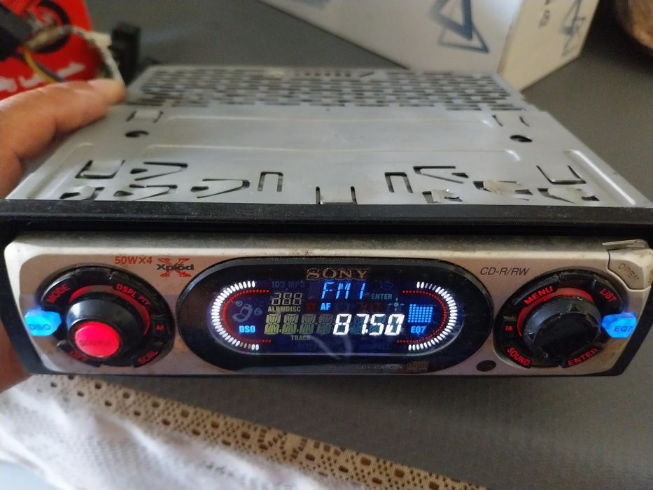 Auto radio digital  com leitor de cd ( varios ) impecavel