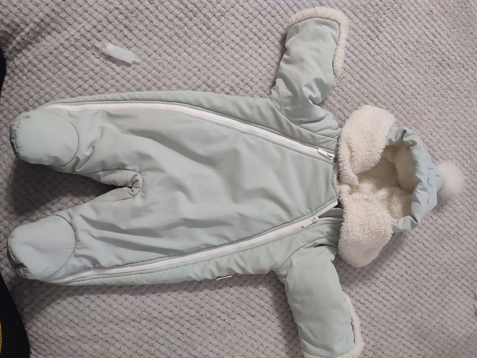Зимовий комбінезон