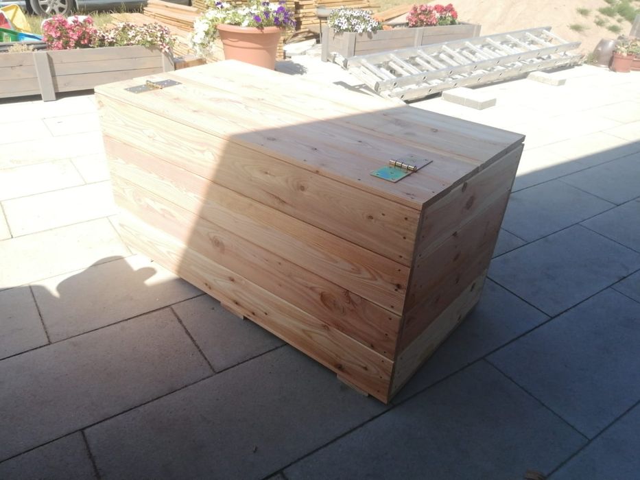 Kufer, skrzynia, schowek drewniany