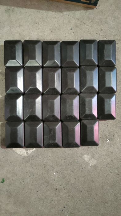 23 szt. Kapturek ogrodzeniowy 60x40