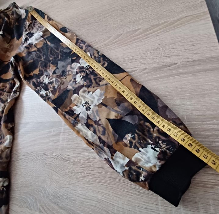 Bluzka damska w kwiaty r. 42, LUXZUZ