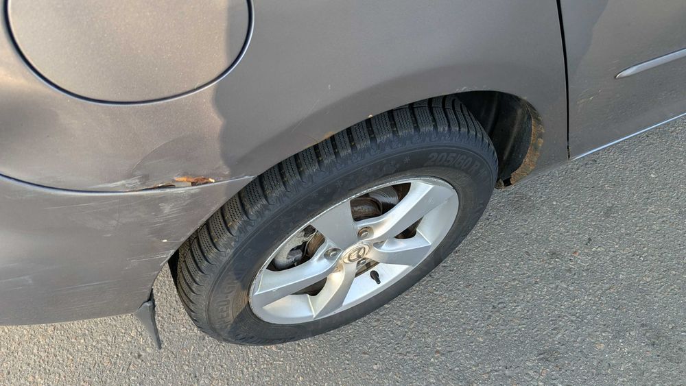 Продам Mazda 3 hatchback 2005 рік