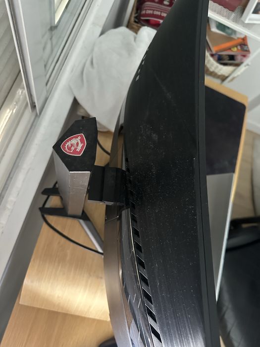 Monitor MSI MAG271CR 144hz curvo