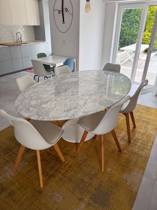 Mesa de Sala de Jantar + 6 Cadeiras