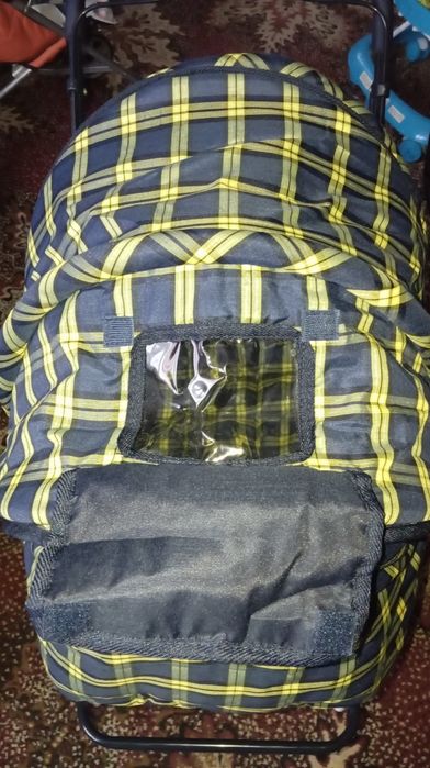 Дитяча прогулянкова коляска