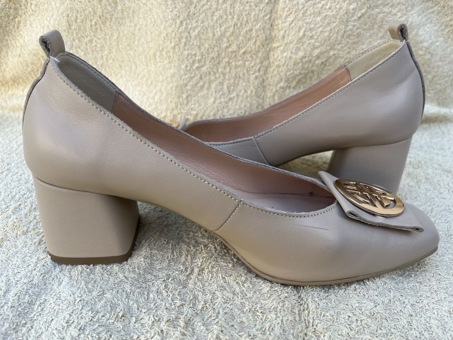Buty damskie skorzane 38 czółenka