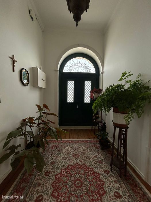 Palacete de Charme T8: Uma Joia Arquitetónica de 3