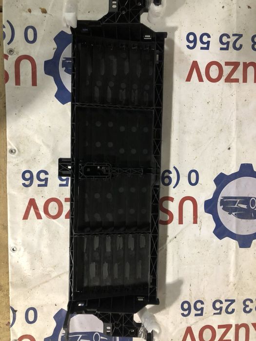 Жалюзи (воздуховод) Audi Q7 4M 2016-2024  4M0121219A/4M0121219B