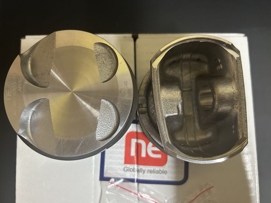 Поршні з кільцями EP6