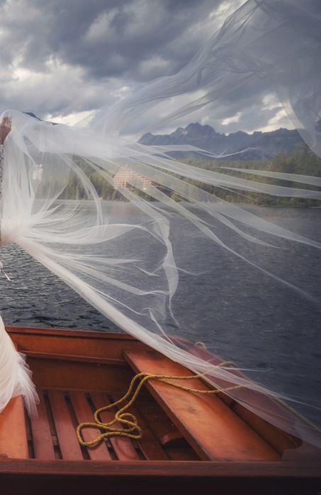 Piękny długi welon ślubny