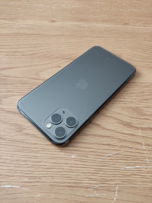 iPhone 11 pro idealny