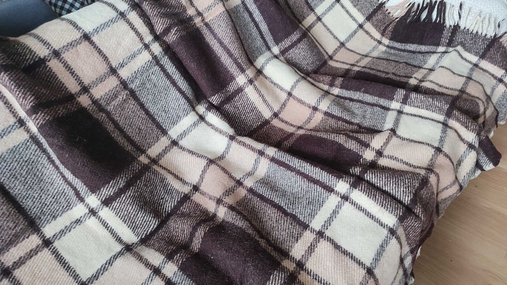 Плед шерстяной клетчатый