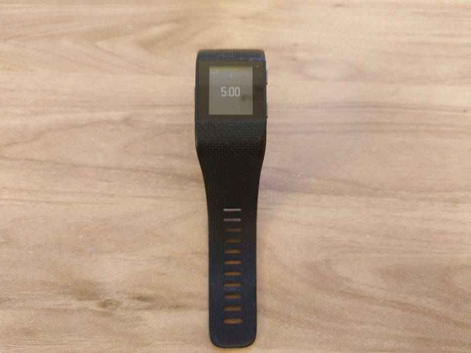 Fitbit, розумний годинник