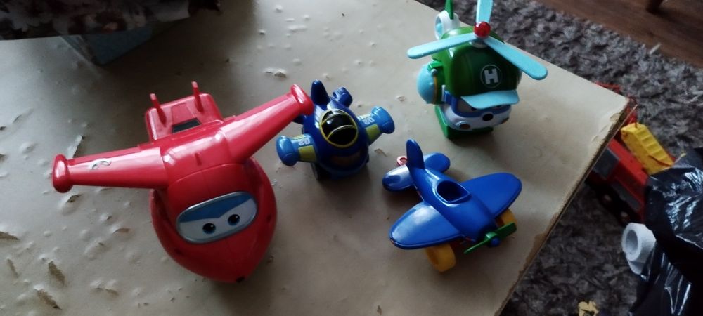 Samoloty , robocar, super wings